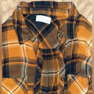 Maurice’s Relaxed Fit Size Small Flannel Shirt